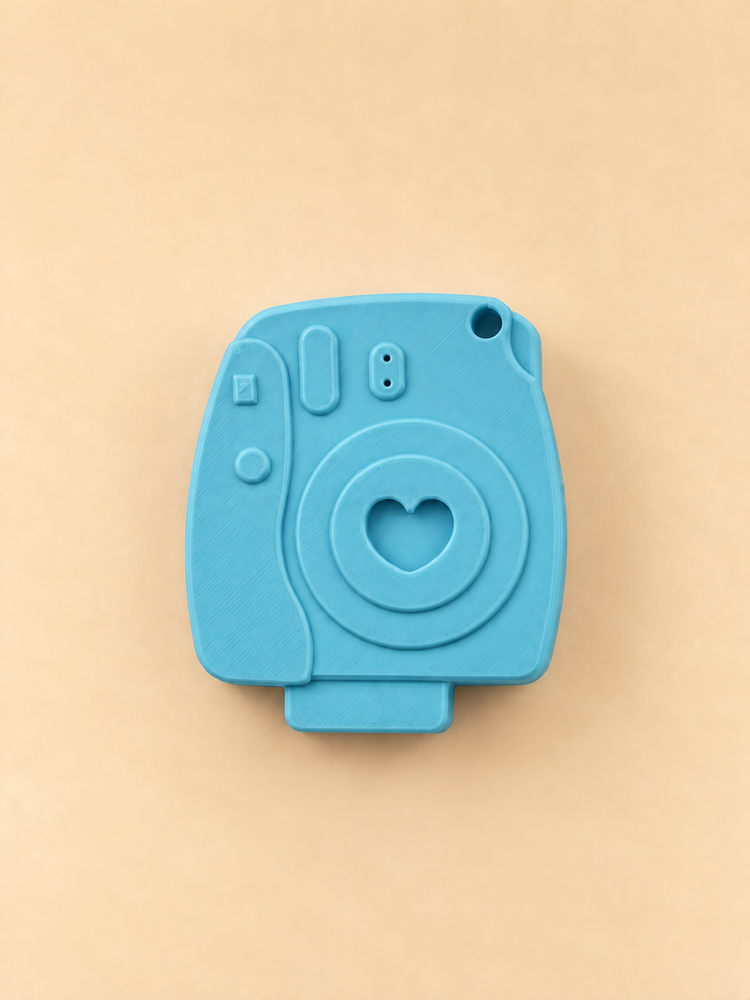 CLICK camera-shaped can opener in pool blue