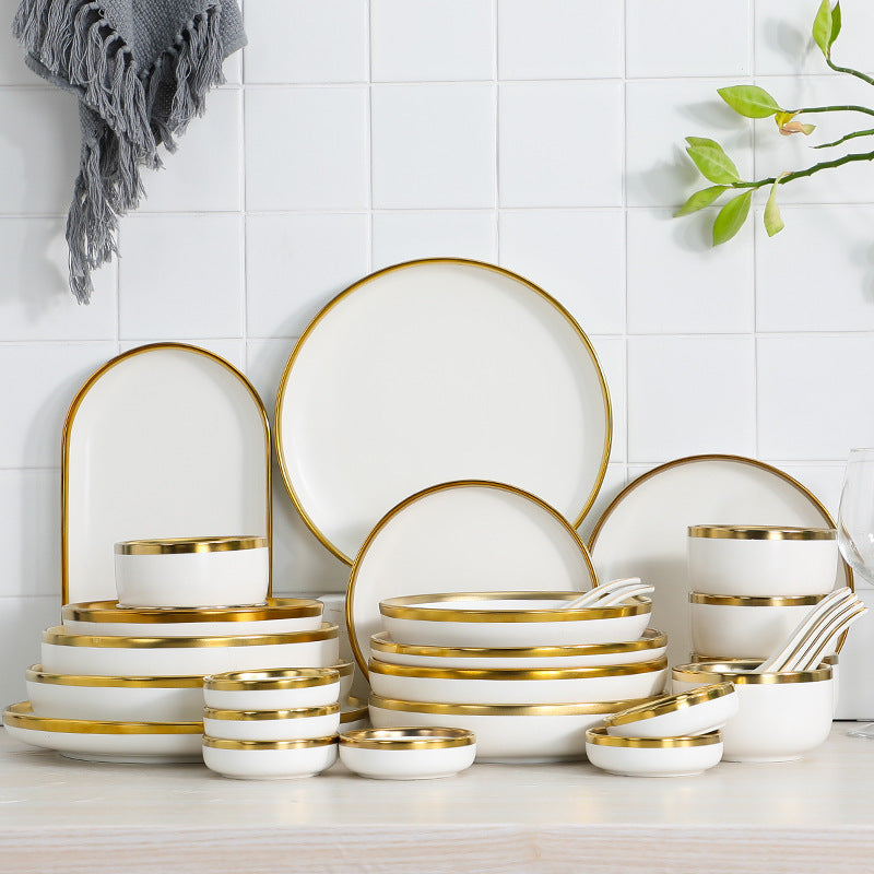 High-End Tableware Set in Nordic Gold Finish