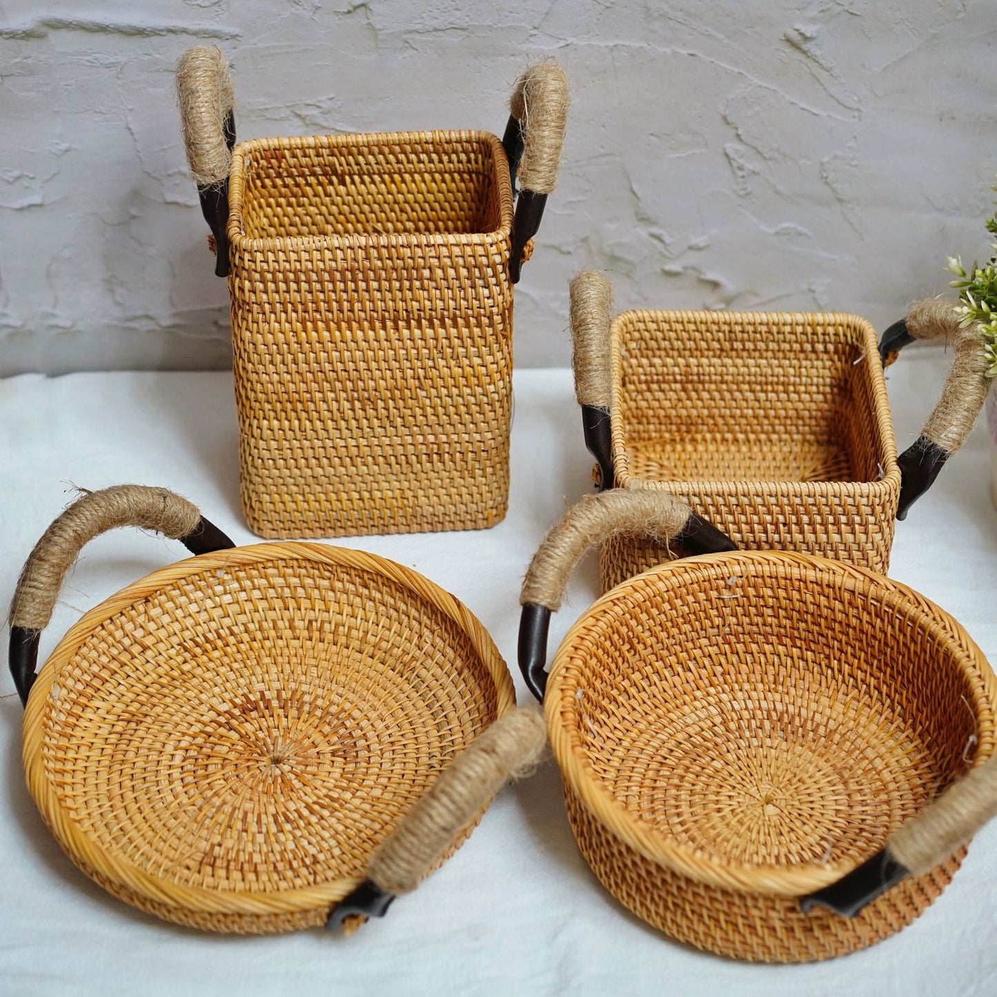 Refreshment Plate Fruit Basket With Rattan Handle