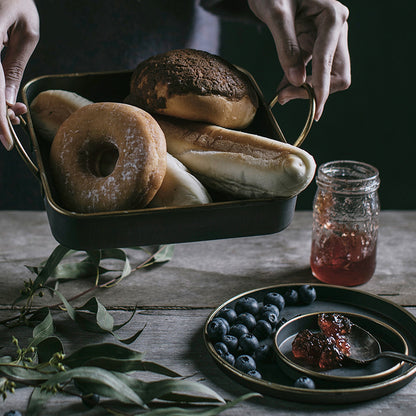 Stylish Disc Bread Tray for Fruits and Snacks