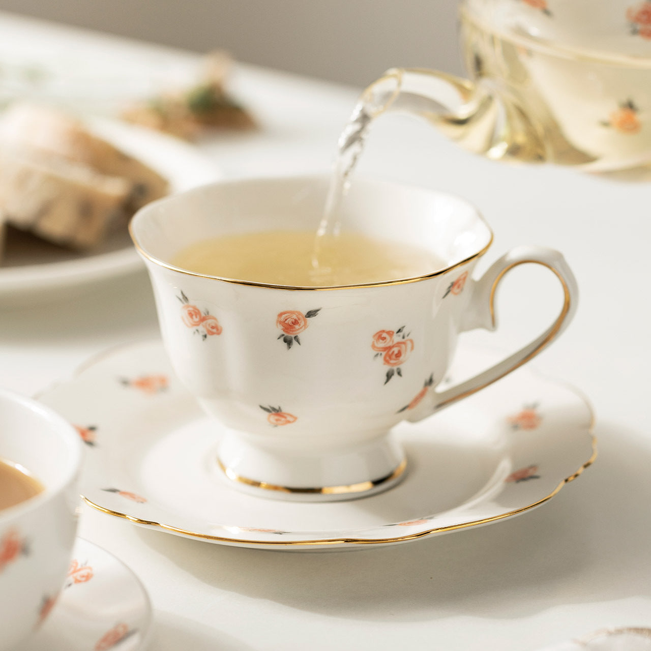 Elegant Ceramic Bowl And Dish Set with Gold Edge